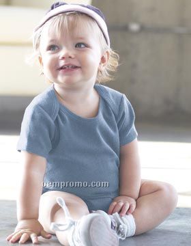 /upload/Prod_073/Bella-Baby-Short-Sleeve-Onesie--3m-24m-_72321945.jpg