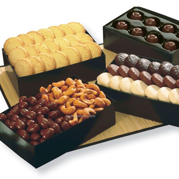 Studio Collection W/ Chocolate Almonds & Cashews (Medium Box)