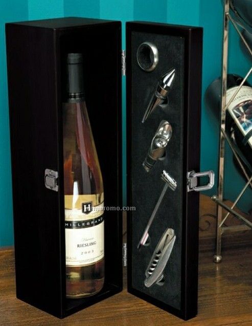 The Winery Executive Wine Accessory Kit